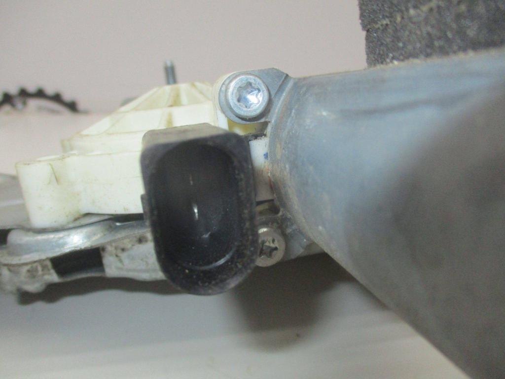 Стеклоподъемник задний левый, 3000 рублей, Пермь