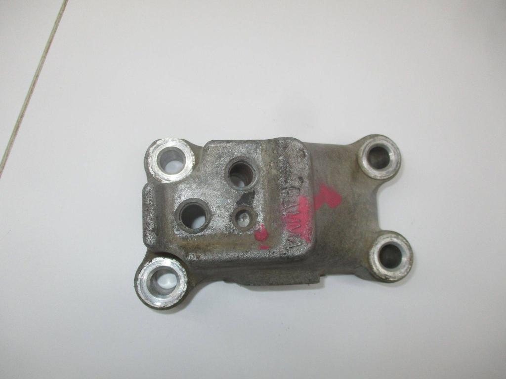 Кронштейн КПП, 1000 рублей, Пермь