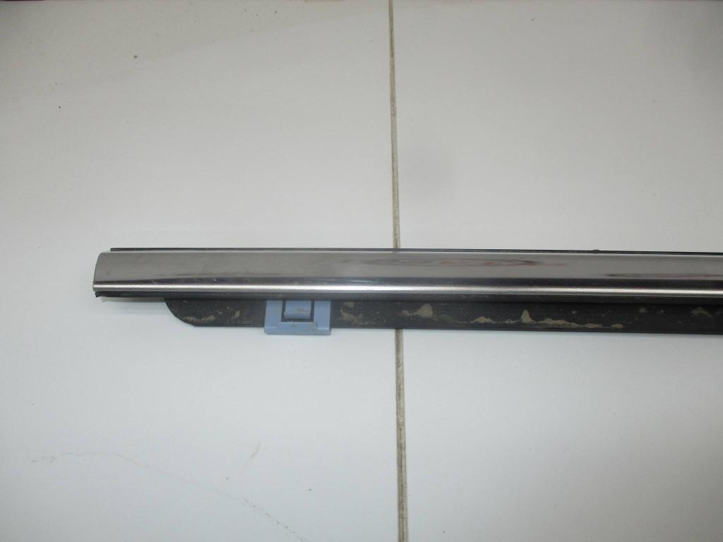 Накладка стекла заднего правого, 2000 рублей, Пермь