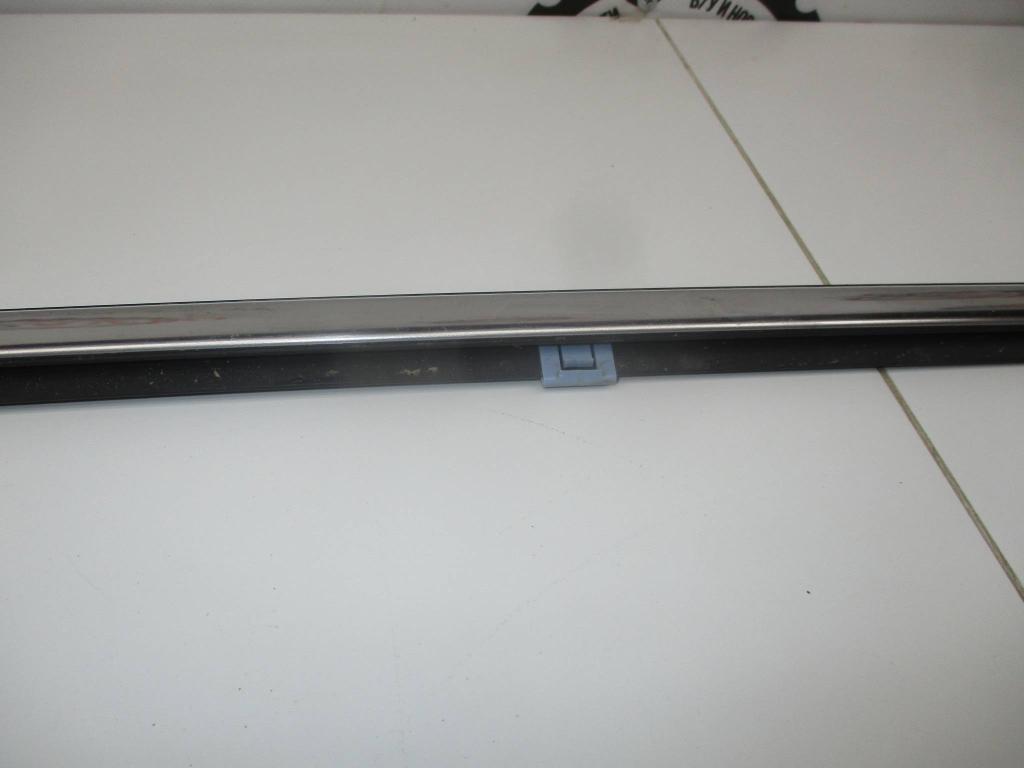 Накладка стекла заднего правого, 2000 рублей, Пермь