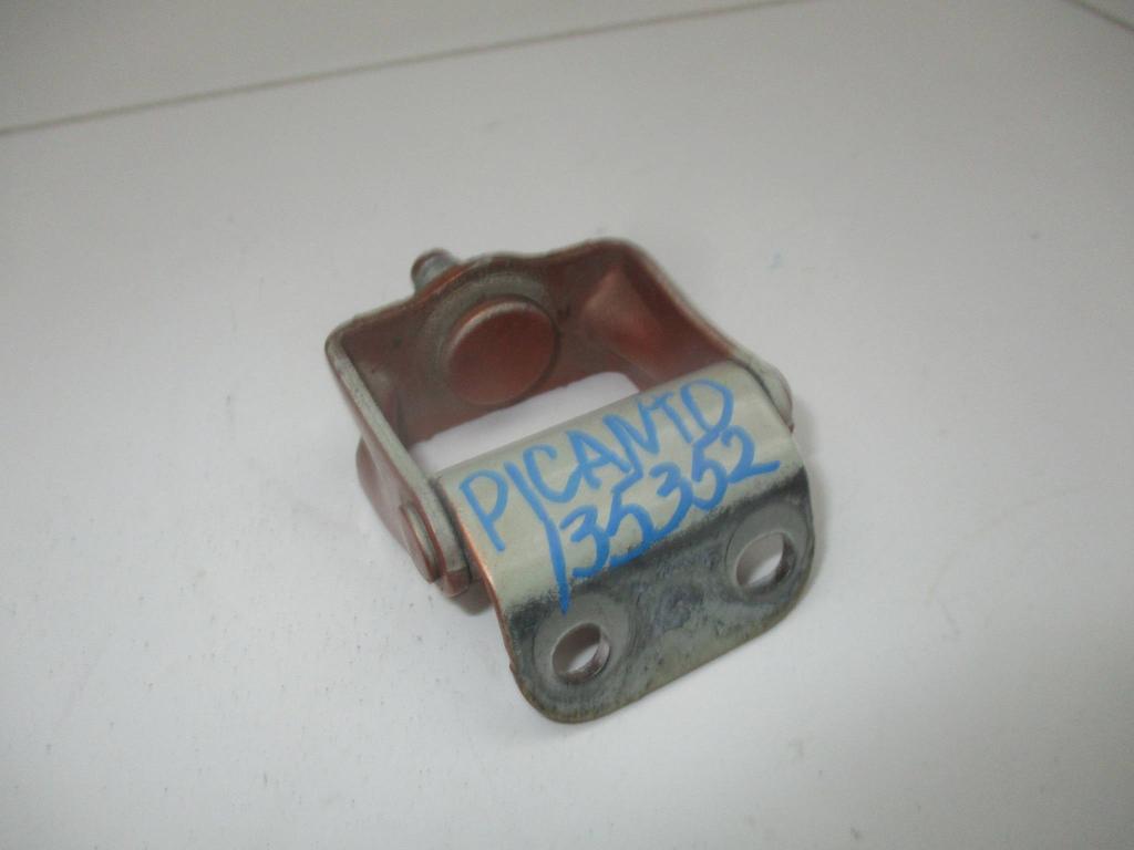 Петля двери багажника, 500 рублей, Пермь