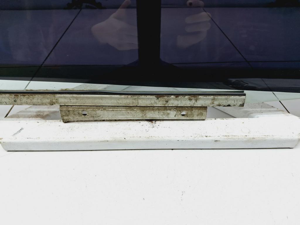 Стекло двери задней левой, 2500 рублей, Пермь