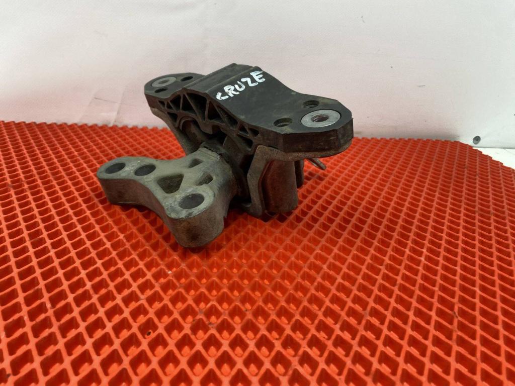 Опора двигателя правая, 3500 рублей, Пермь