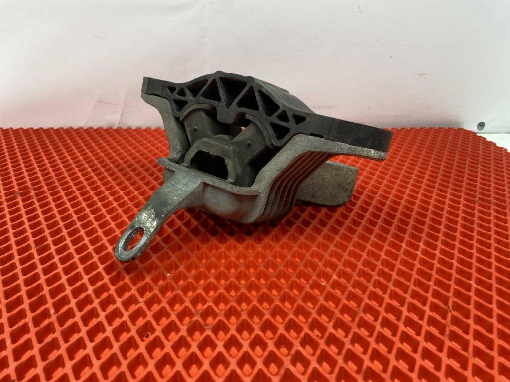 Опора двигателя правая, 3500 рублей, Пермь