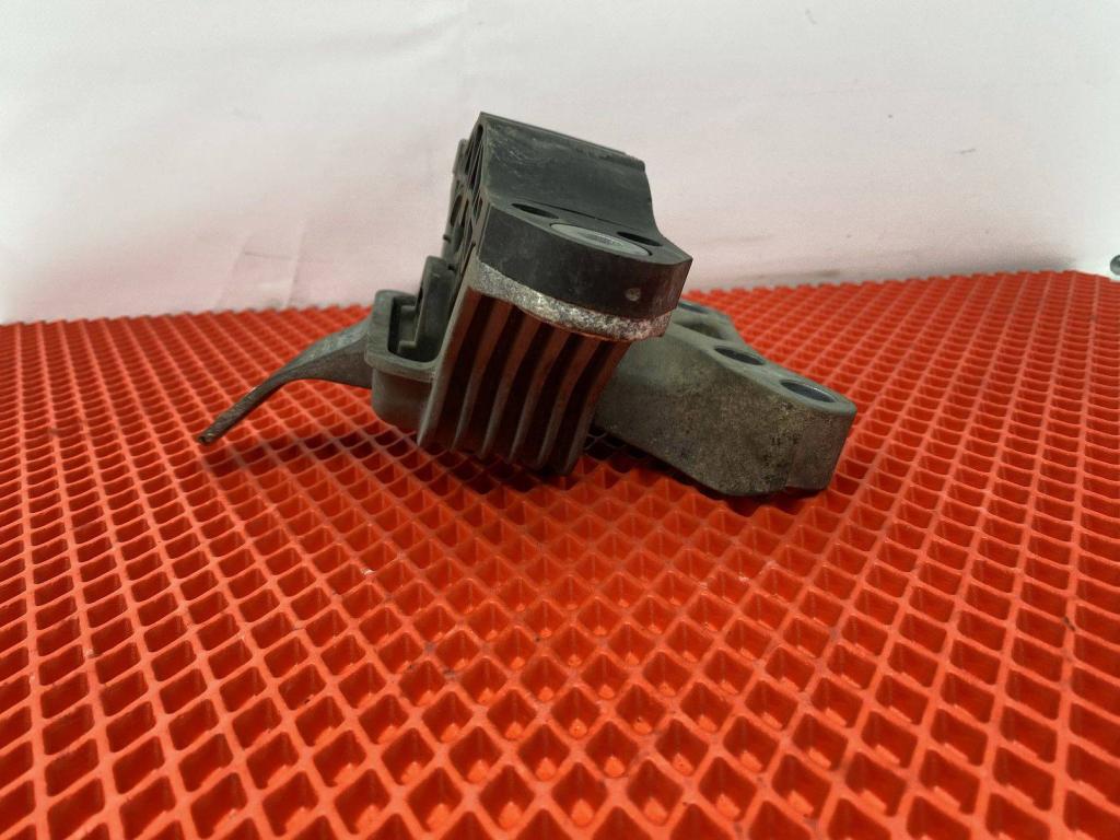 Опора двигателя правая, 3500 рублей, Пермь