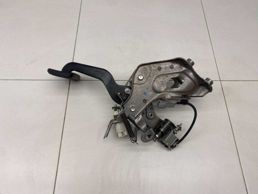 Педаль тормоза, 1000 рублей, Пермь