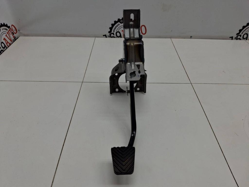 Педаль тормоза, 1000 рублей, Пермь