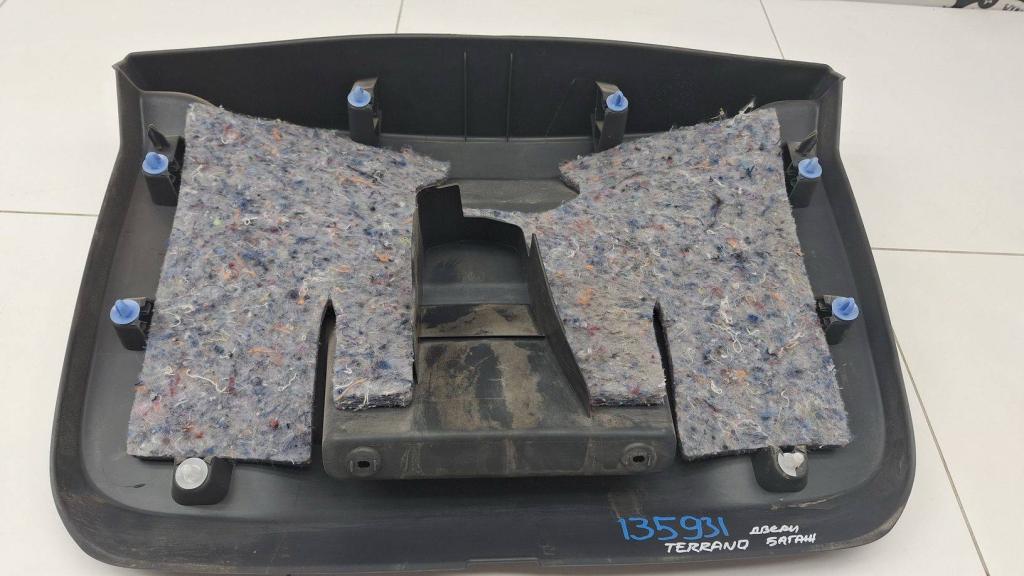 Обшивка двери багажника, 2000 рублей, Пермь