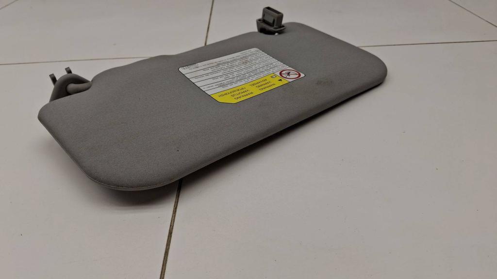 Козырек солнцезащитный правый, 1000 рублей, Пермь