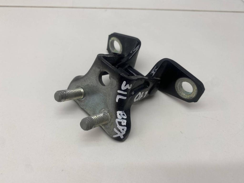 Петля двери задней левой верхняя, 500 рублей, Пермь