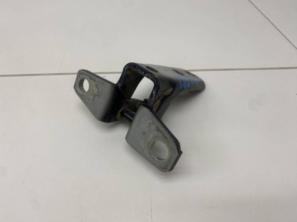 Петля двери задней правой нижняя, 550 рублей, Пермь