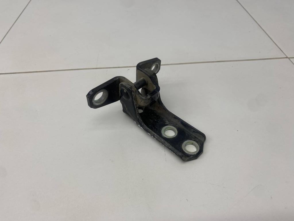 Петля двери задней левой нижняя, 550 рублей, Пермь