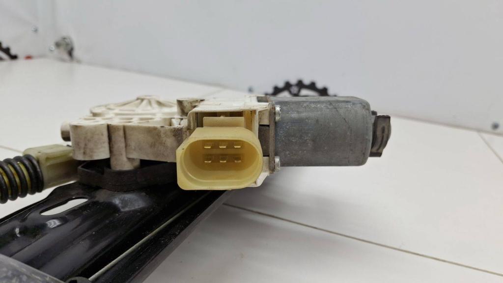 Стеклоподъемник задний правый, 1500 рублей, Пермь