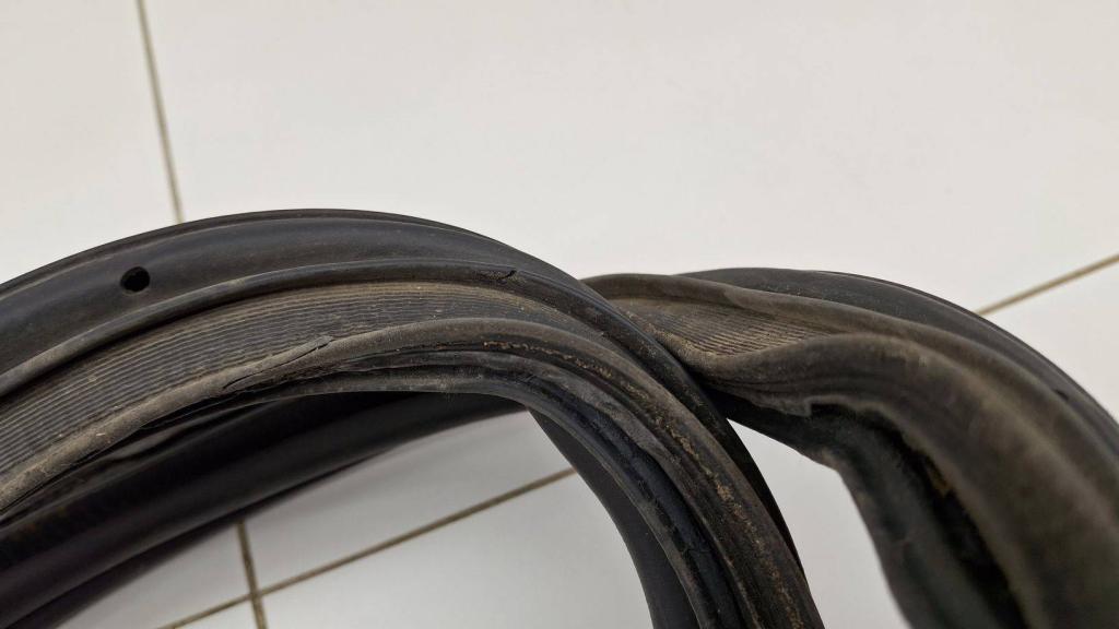 Уплотнитель багажника, 700 рублей, Пермь