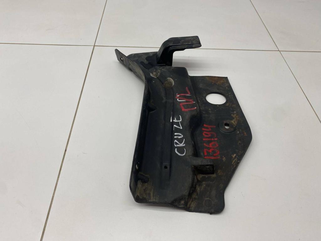 Пыльник двигателя нижний левый, 800 рублей, Пермь