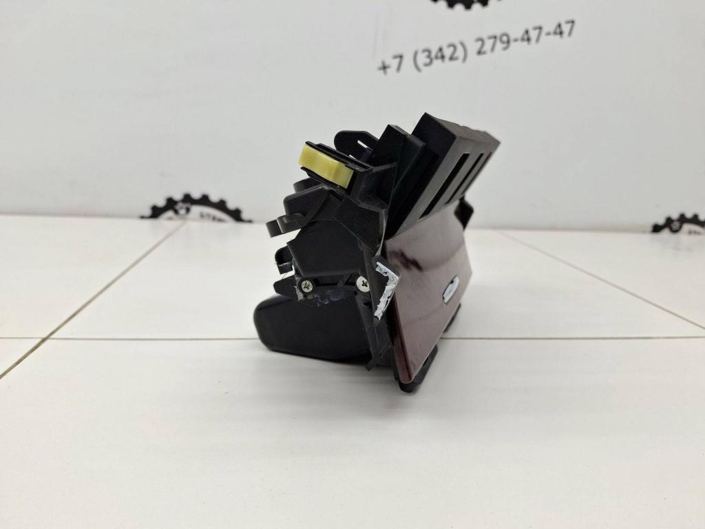 Пепельница передняя, 5000 рублей, Пермь