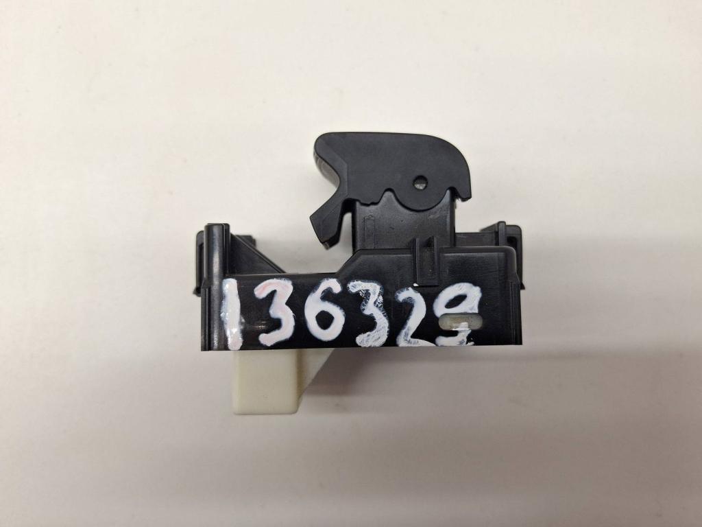 Кнопка стеклоподъемника, 550 рублей, Пермь