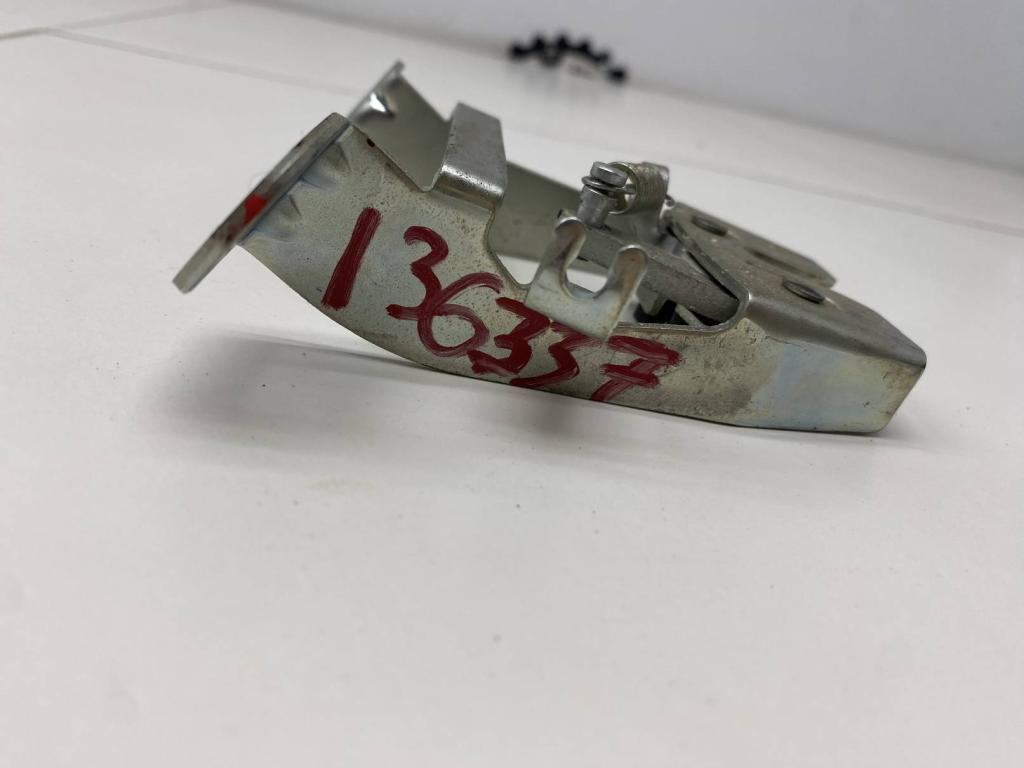 Замок спинки сиденья, 1000 рублей, Пермь