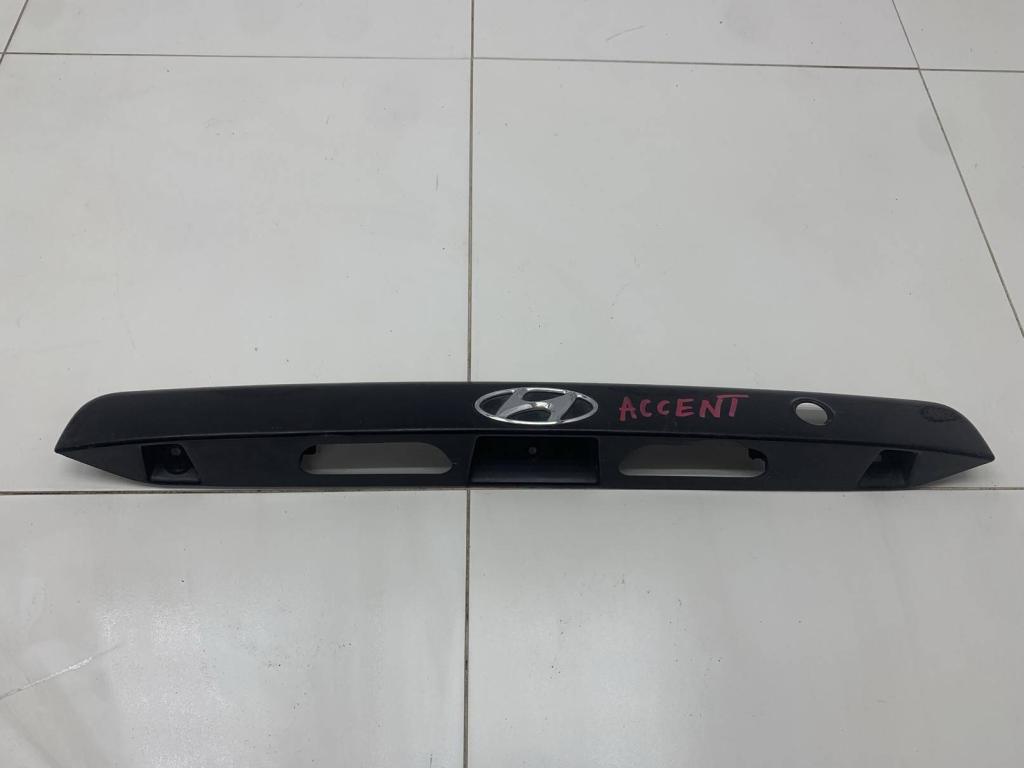 Накладка крышки багажника, 1000 рублей, Пермь