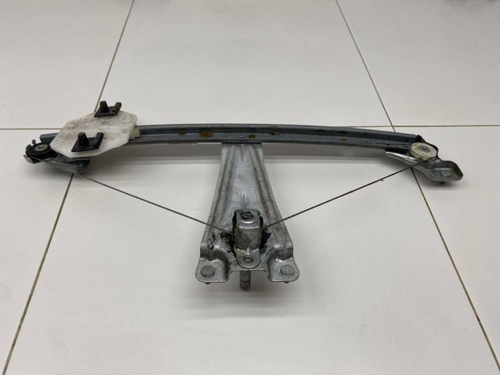 Стеклоподъемник механический задний левый, 500 рублей, Пермь