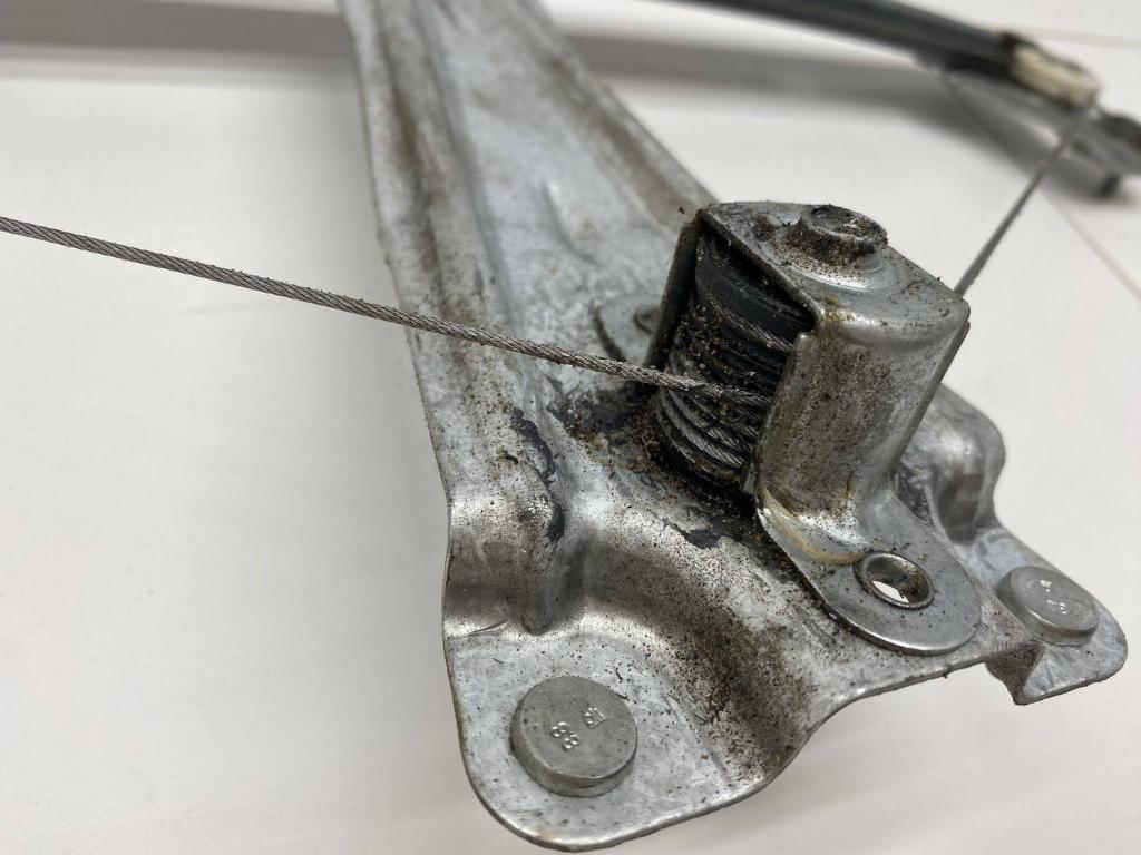 Стеклоподъемник механический задний левый, 500 рублей, Пермь