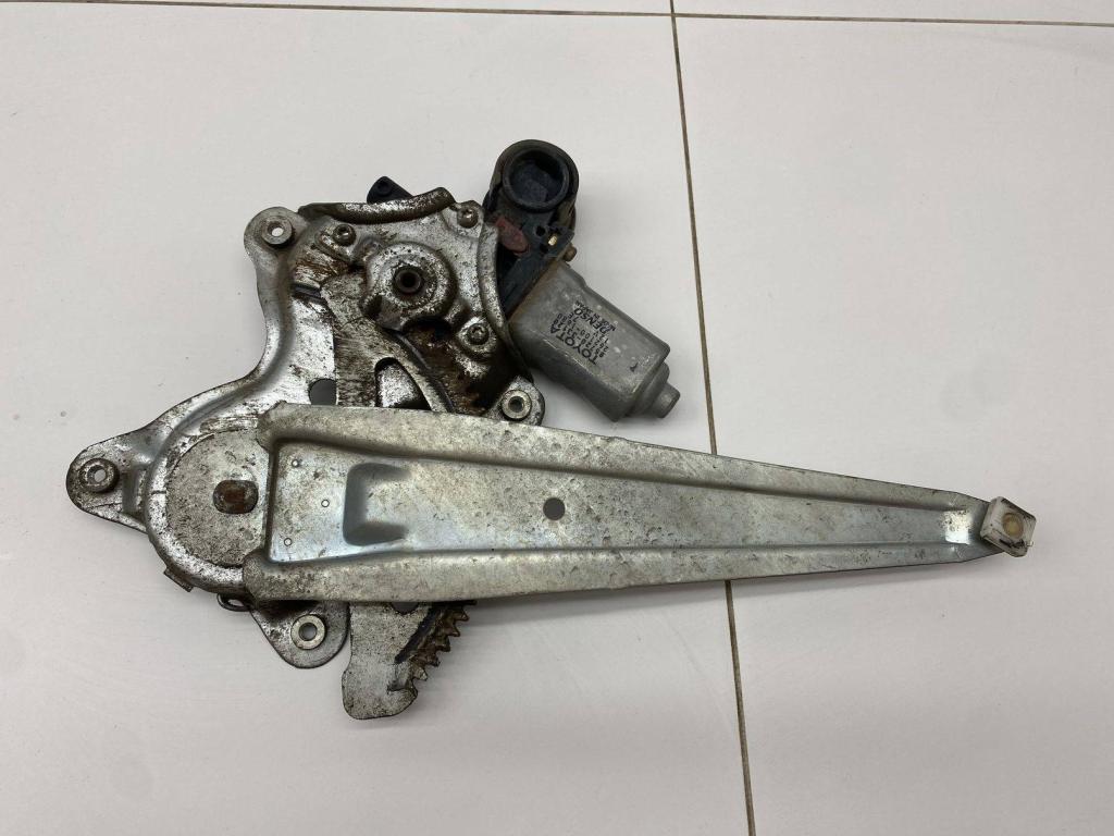 Стеклоподъемник задний правый, 800 рублей, Пермь