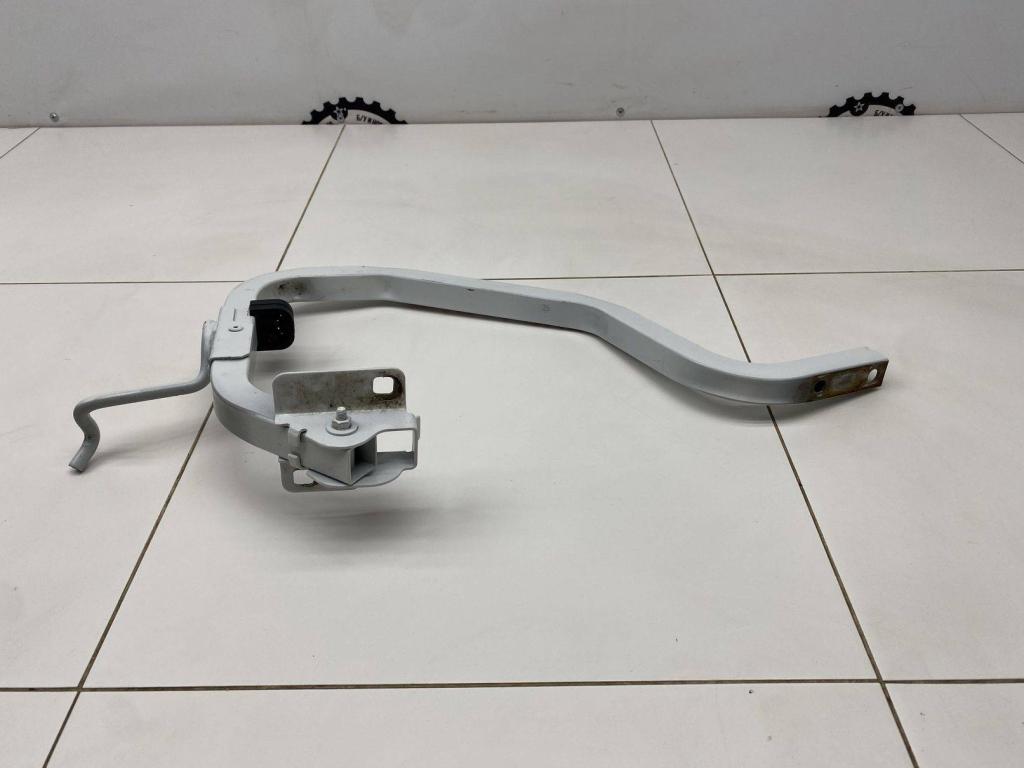 Петля крышки багажника, 1000 рублей, Пермь