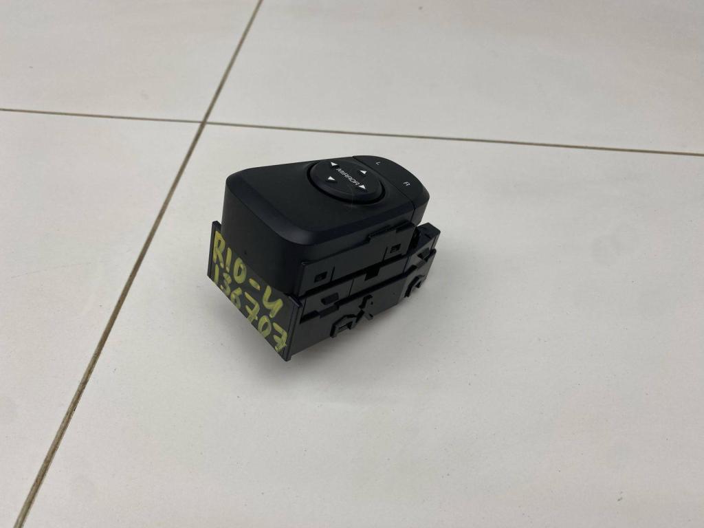 Переключатель регулировки зеркала, 1500 рублей, Пермь