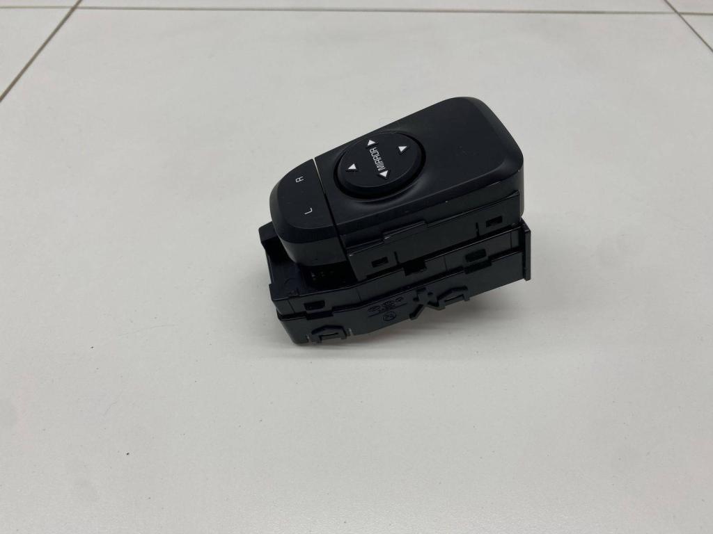 Переключатель регулировки зеркала, 1500 рублей, Пермь