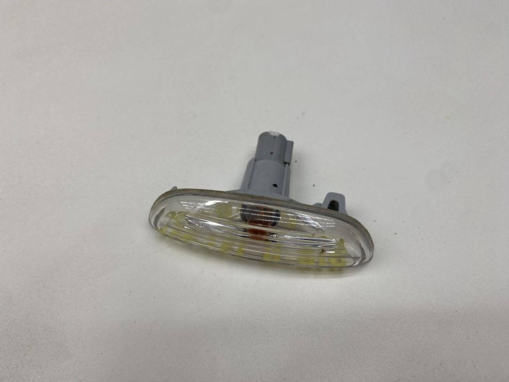 Повторитель на крыло правый, 2000 рублей, Пермь