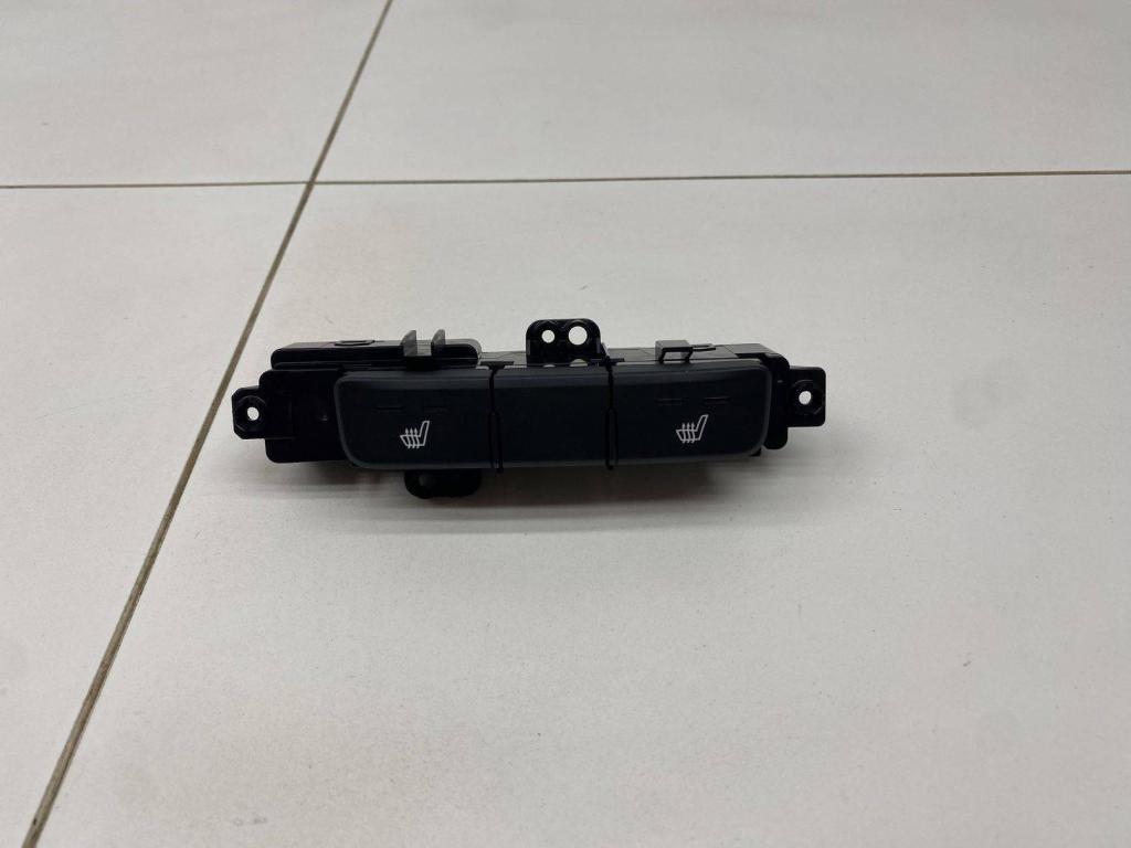 Кнопка обогрева сидений, 2500 рублей, Пермь