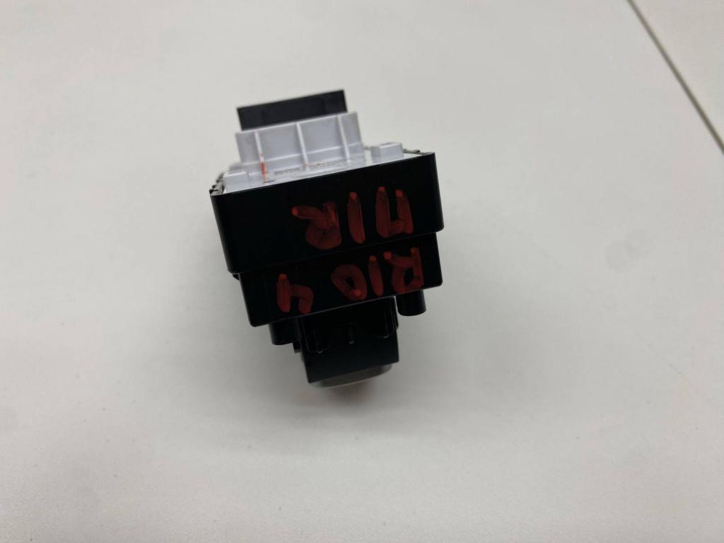 Кнопка стеклоподъемника, 1500 рублей, Пермь