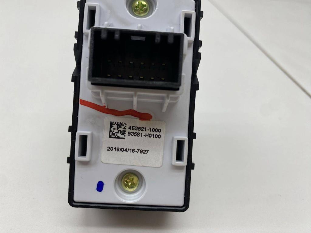 Кнопка стеклоподъемника, 1500 рублей, Пермь