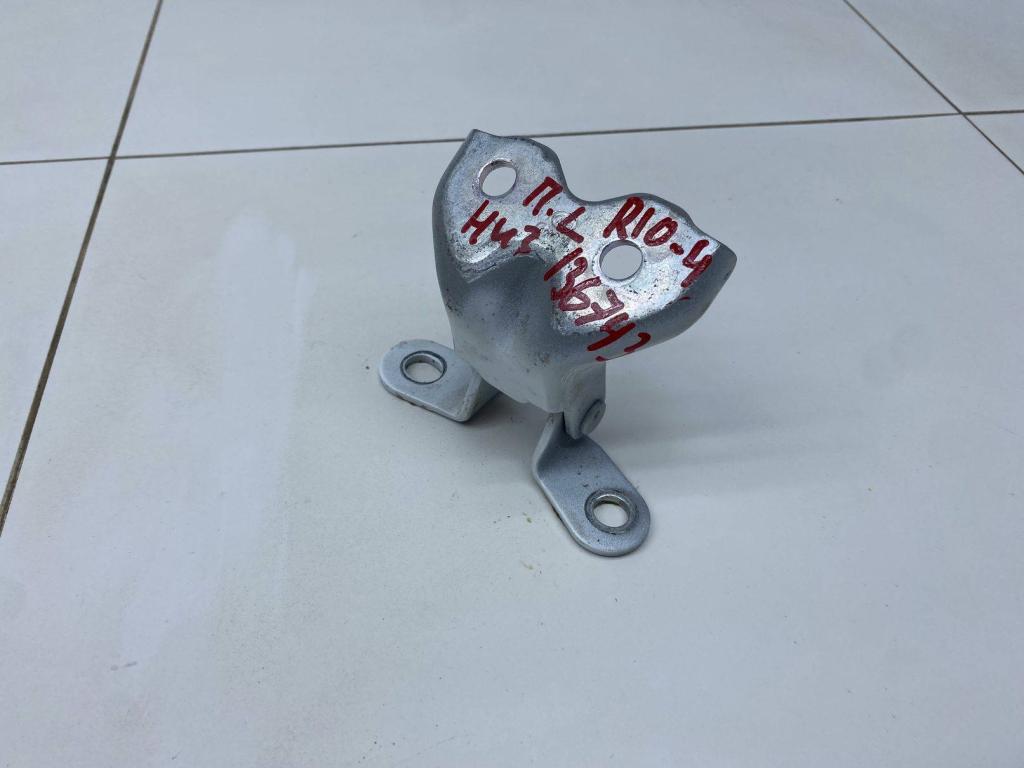 Петля двери передней левой нижняя, 2000 рублей, Пермь