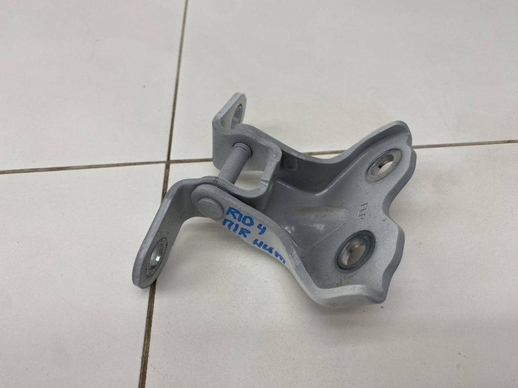 Петля двери передней правой нижняя, 2000 рублей, Пермь