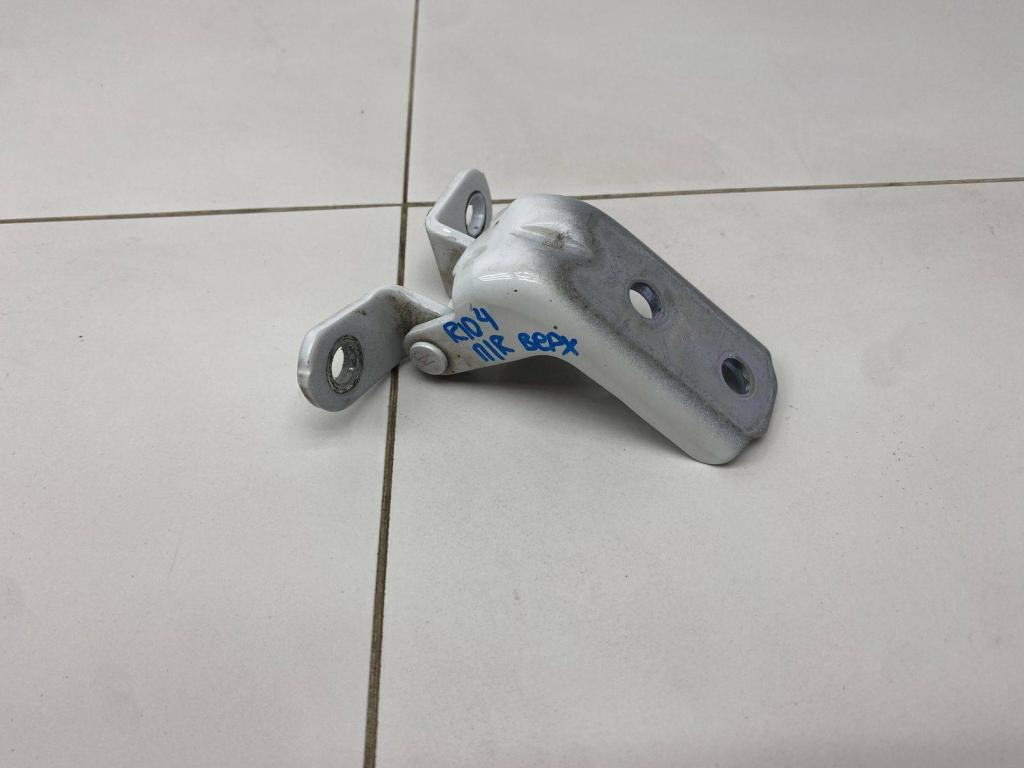 Петля двери передней правой верхняя, 2000 рублей, Пермь