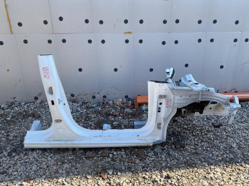 Порог со стойкой правый, 25000 рублей, Пермь