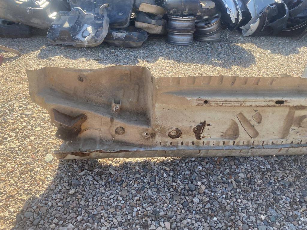 Порог со стойкой левый, 7000 рублей, Пермь