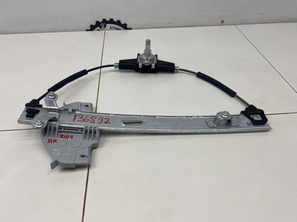 Стеклоподъемник механический задний правый, 5000 рублей, Пермь