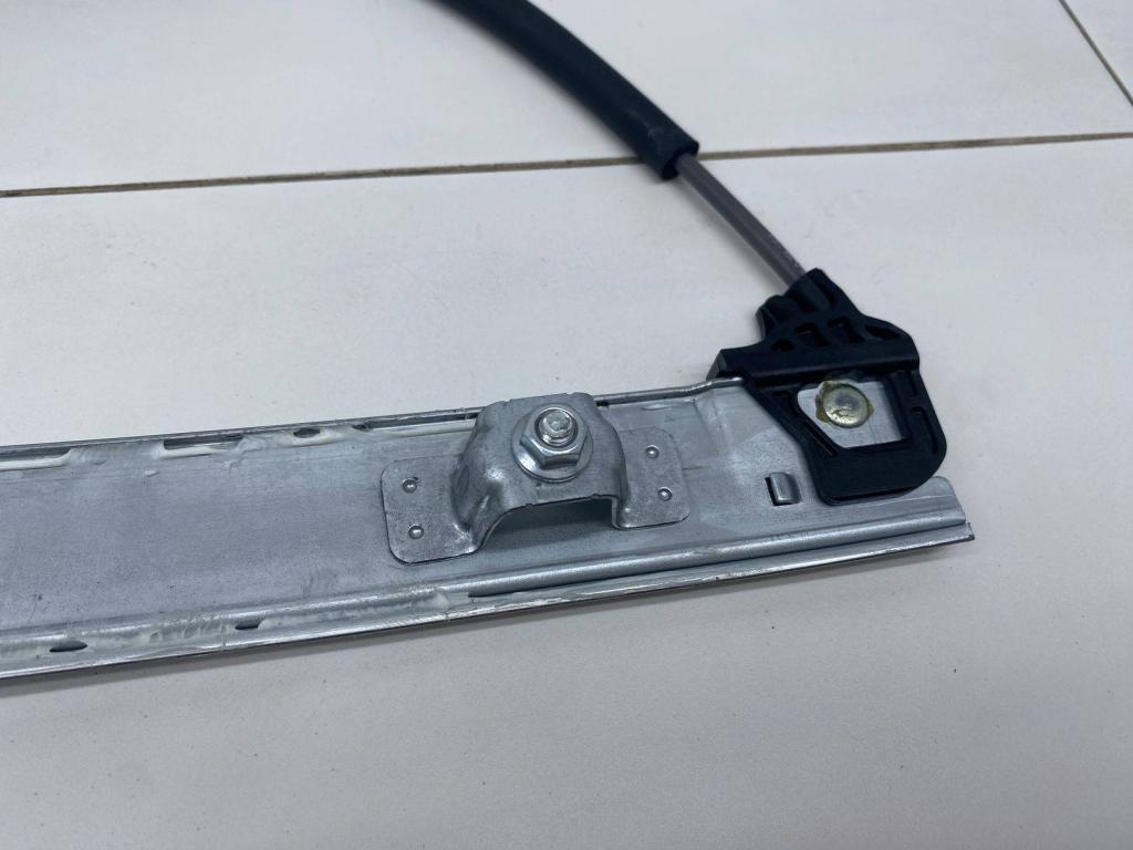 Стеклоподъемник механический задний правый, 5000 рублей, Пермь