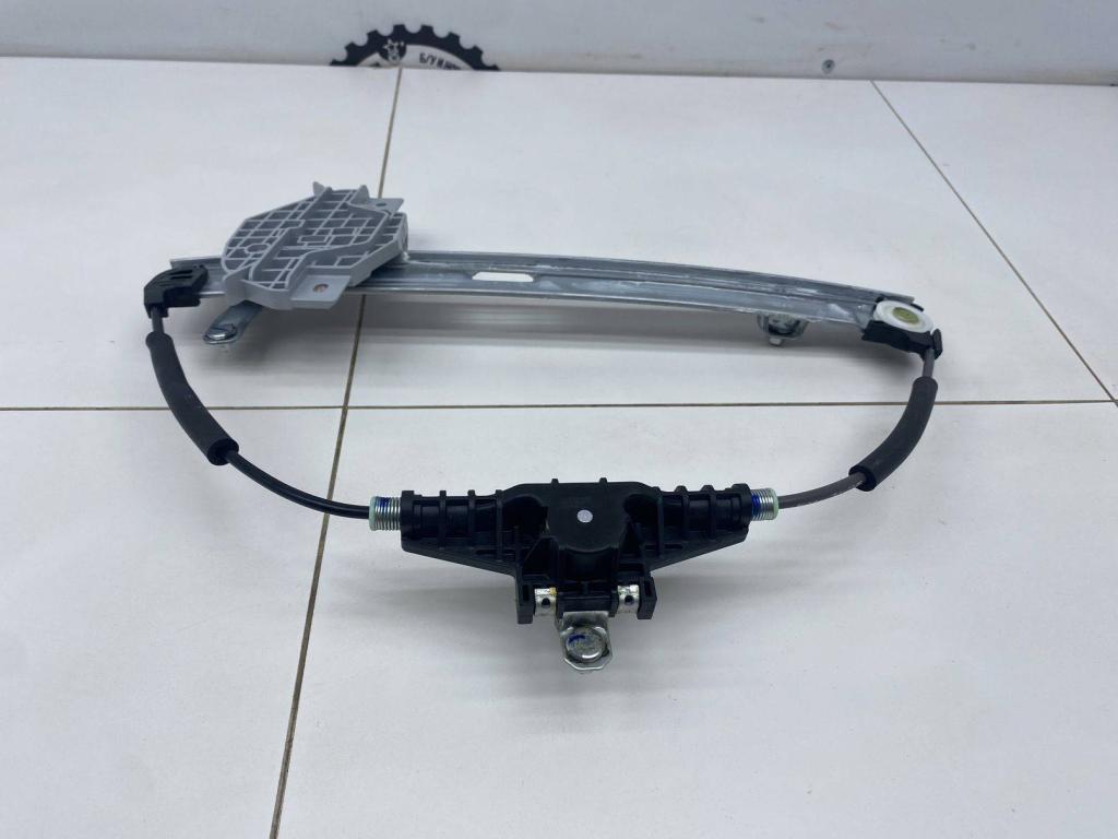 Стеклоподъемник механический задний правый, 5000 рублей, Пермь