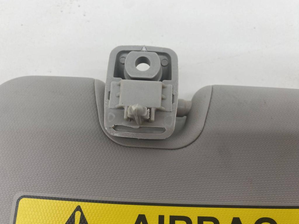 Козырек солнцезащитный правый, 1000 рублей, Пермь