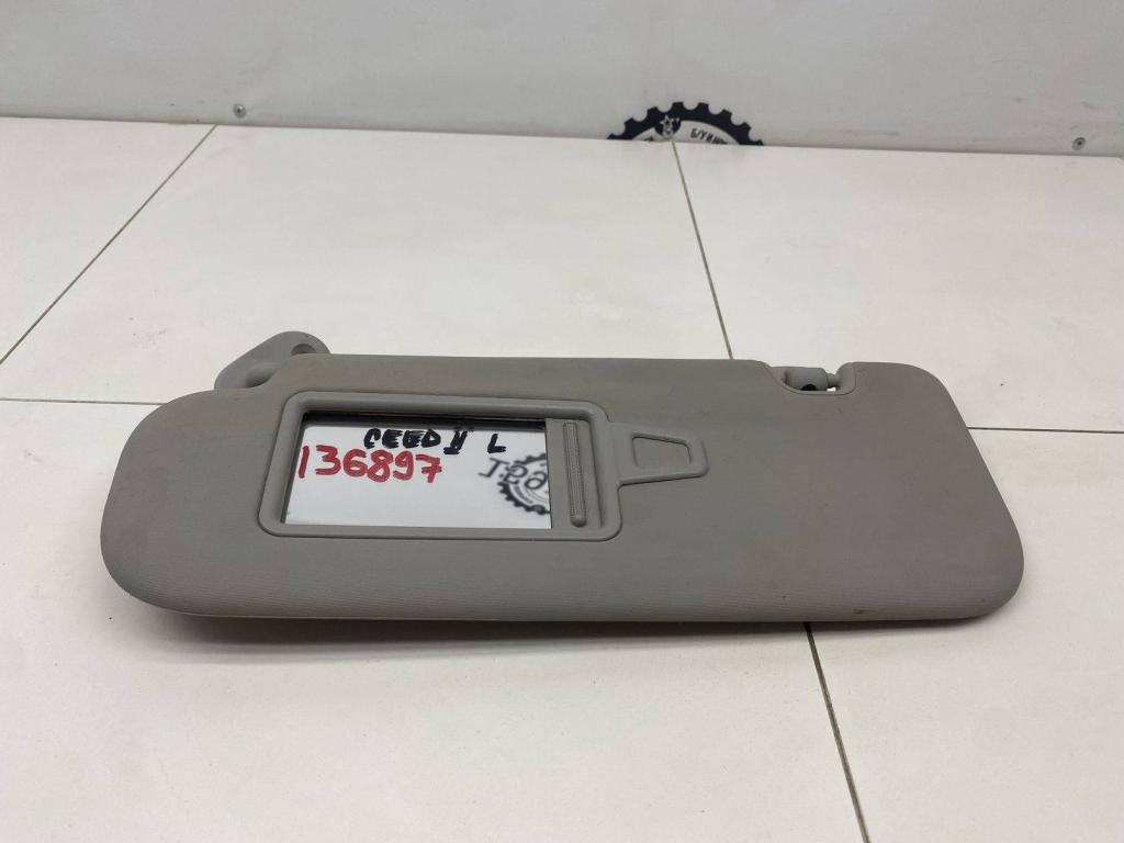 Козырек солнцезащитный левый, 1000 рублей, Пермь