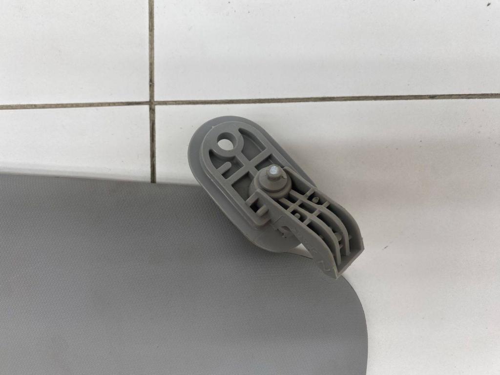 Козырек солнцезащитный левый, 1000 рублей, Пермь