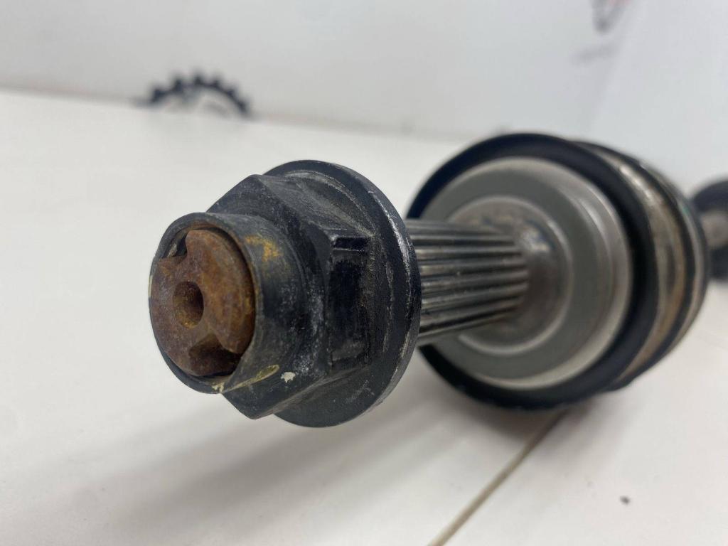 Полуось передняя левая, 23000 рублей, Пермь