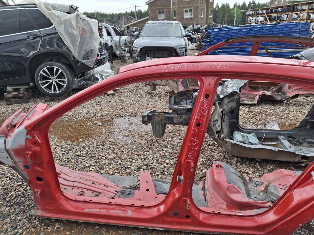 Порог со стойкой левый, 8000 рублей, Пермь