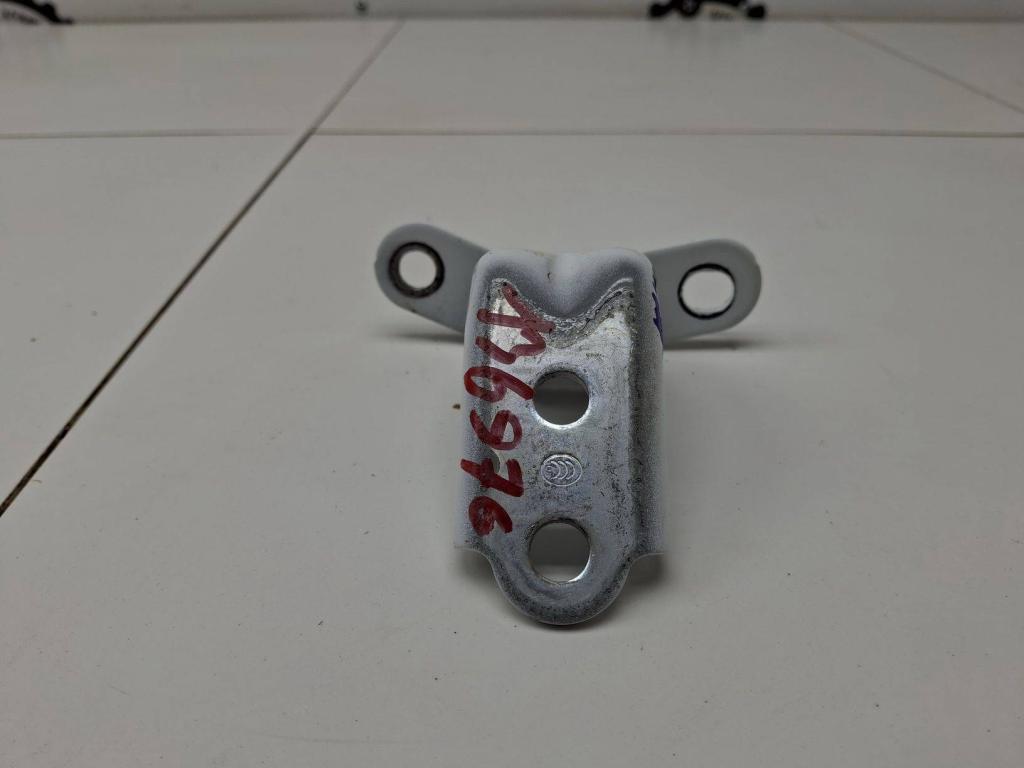 Петля двери задней левой нижняя, 1000 рублей, Пермь