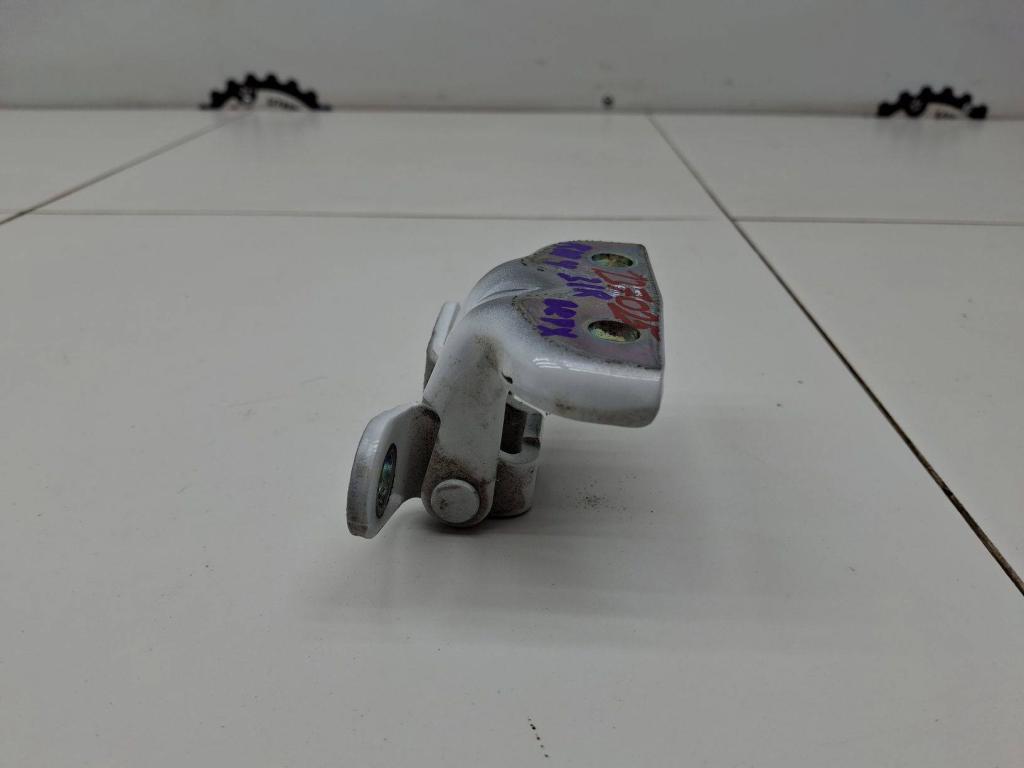 Петля двери задней правой верхняя, 1000 рублей, Пермь