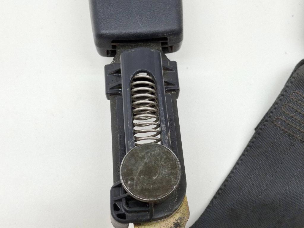 Ответная часть ремня безопасности, 600 рублей, Пермь