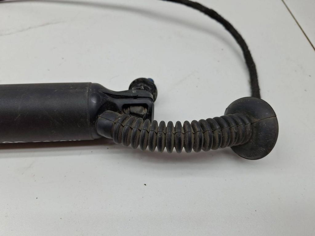 Амортизатор двери багажника, 10000 рублей, Пермь